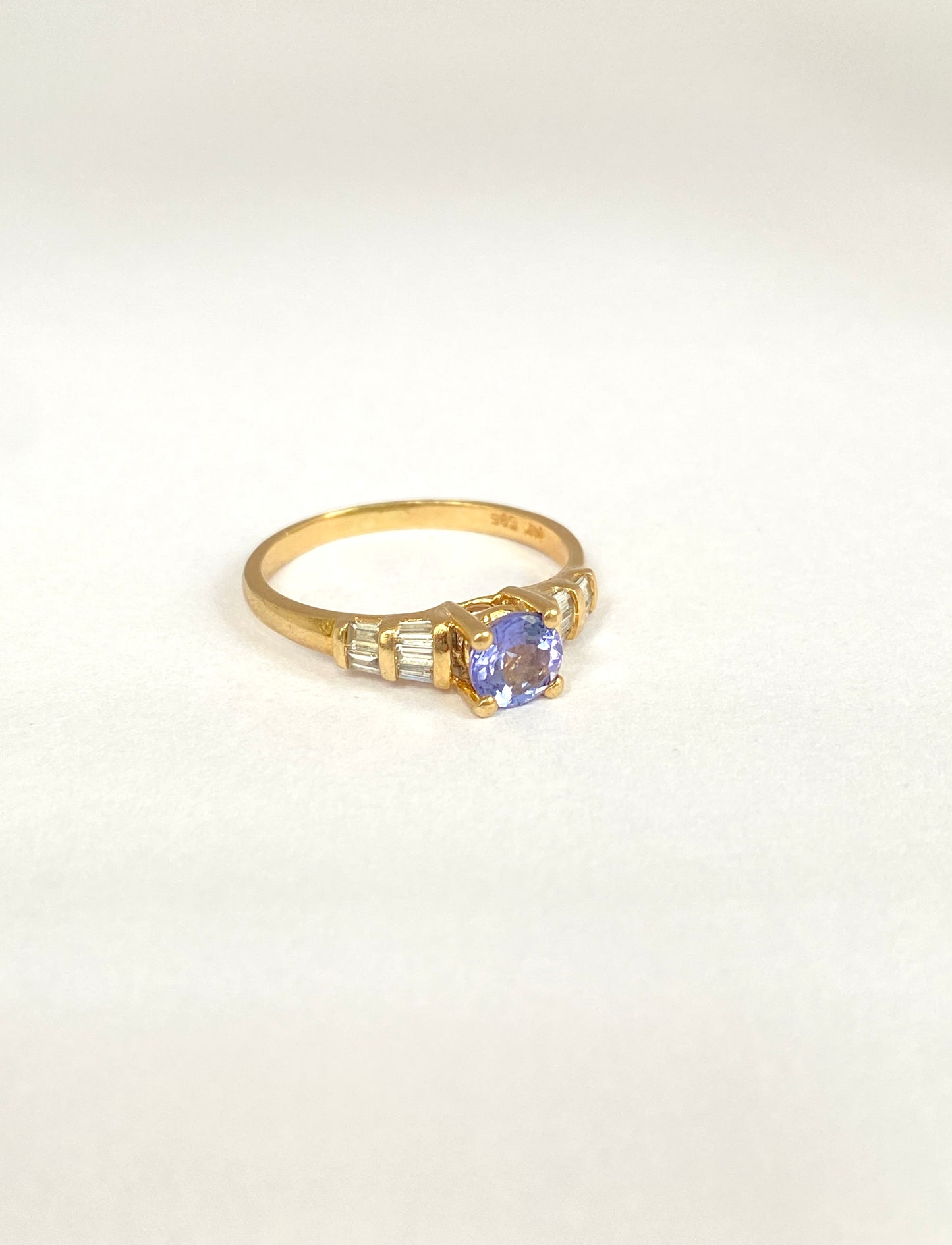 Vintage 14ct Gold Tanzanite & Baguette Cut Diamond Ring