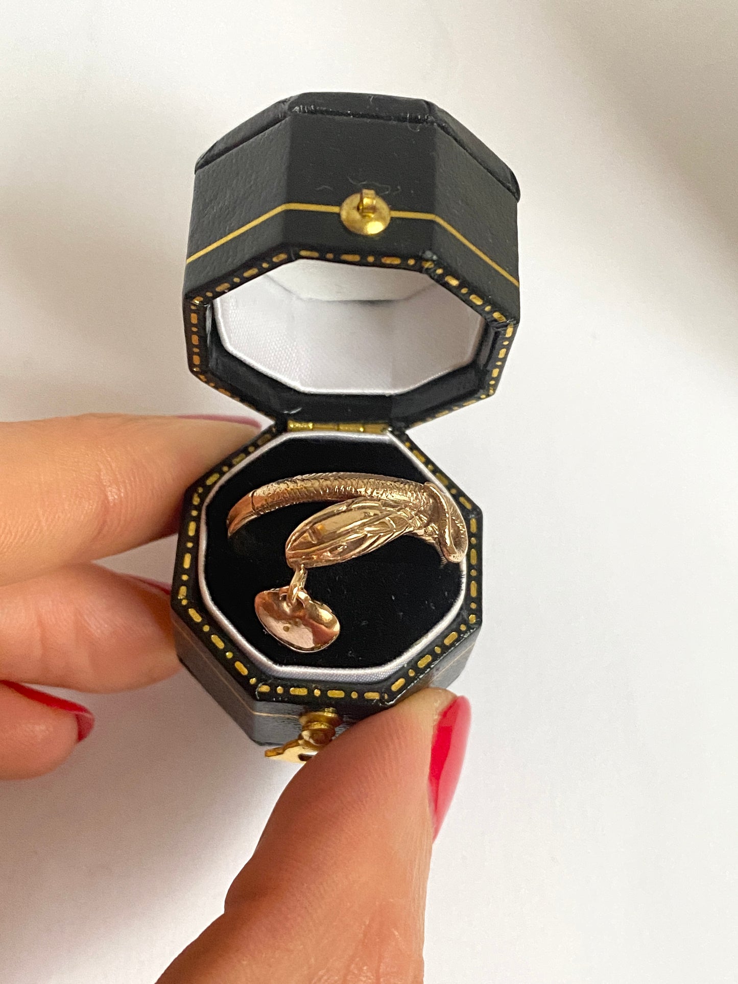 9ct Gold Vintage Snake Ring with Hanging Heart