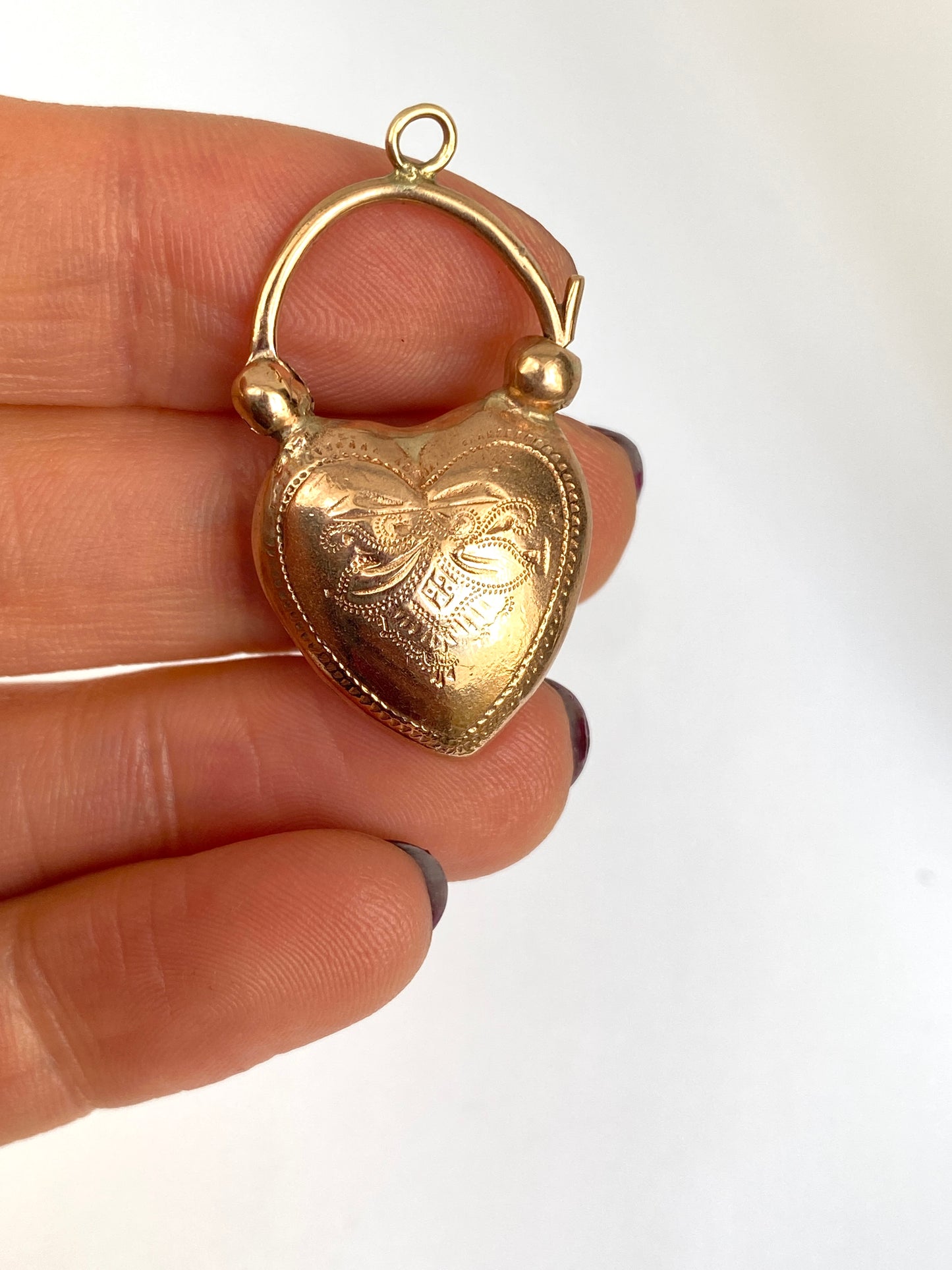 Rare, Antique, 9ct Rosy Gold and Garnet Puffy Heart Padlock Clasp/Pendant (6.59g)