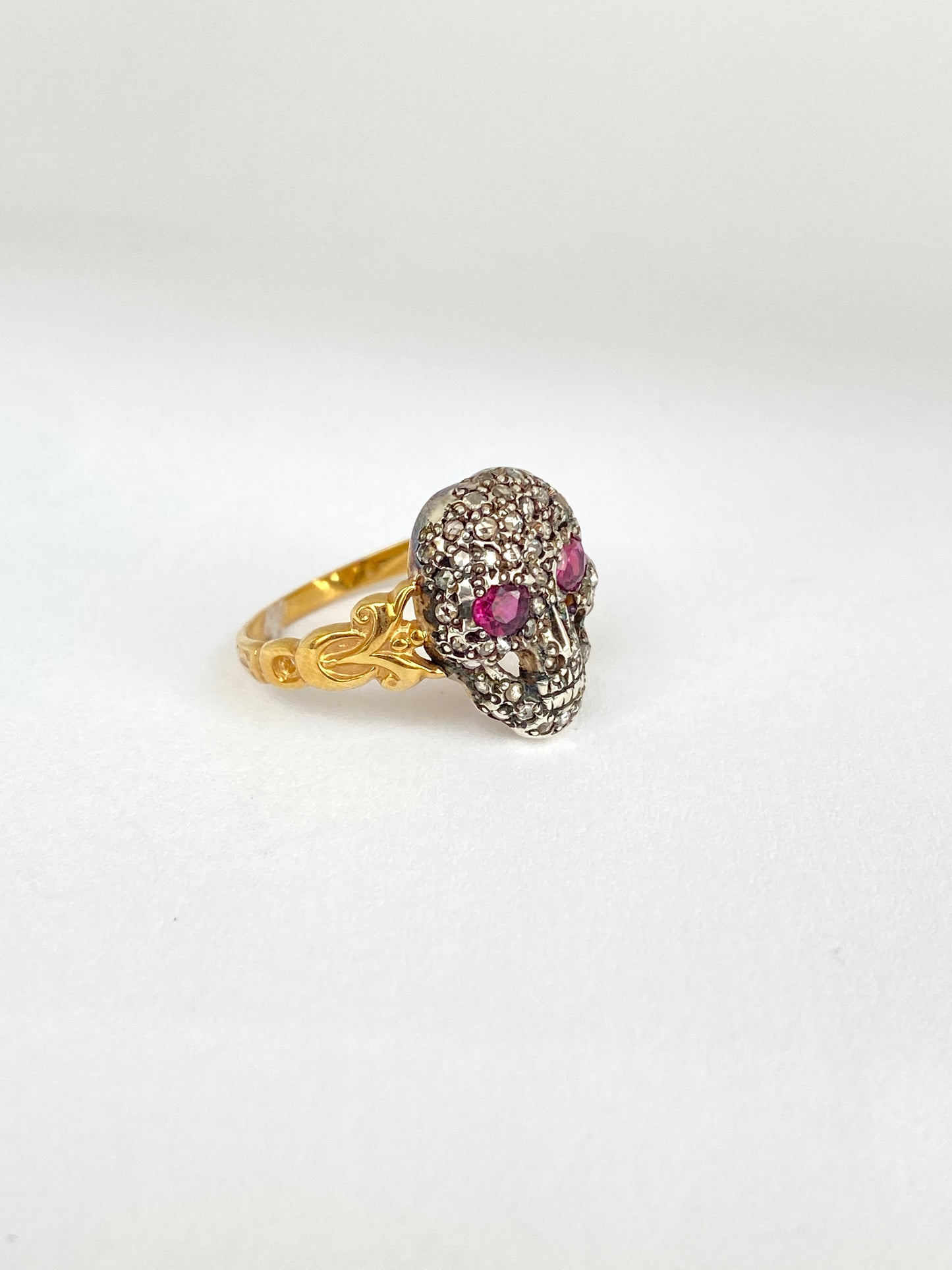 Vintage, 15ct Gold Ruby Eyed, Rose Cut Diamond encrusted Skull Ring, 3.79g