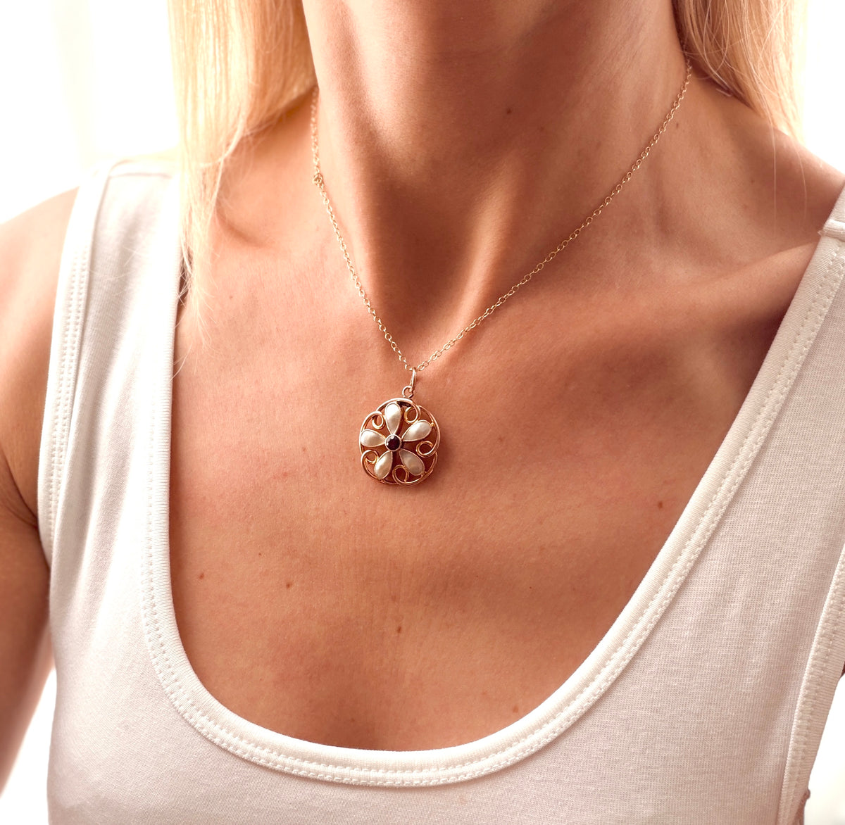 Vintage, Mother of Pearl and Amethyst Flower Pendant