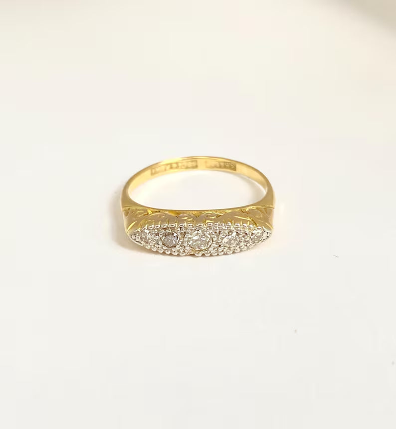 18ct Gold and Platinum 5 stone Diamond Ring