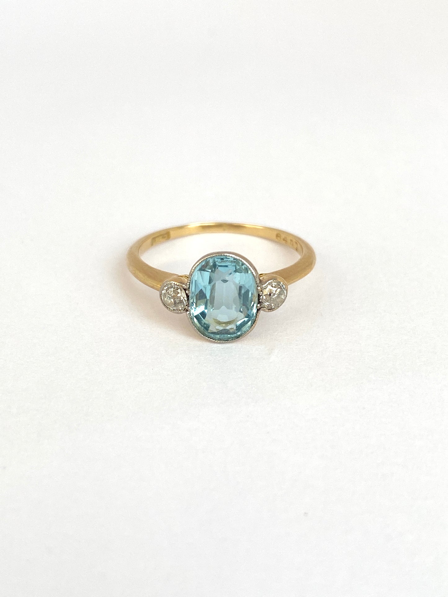 18ct Gold, Aquamarine and Diamond Ring Art Deco (1930s)