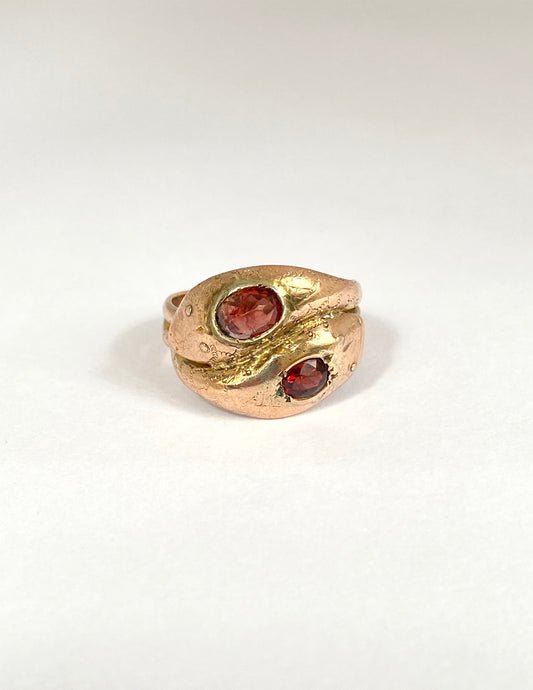 9ct Gold, Double Snake Ring with Almandine Garnet heads, Hallmarked Chester, 1915