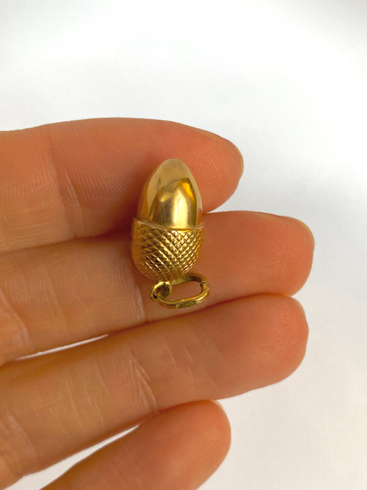 18ct Gold, Vintage (1940s) Acorn Lucky Charm