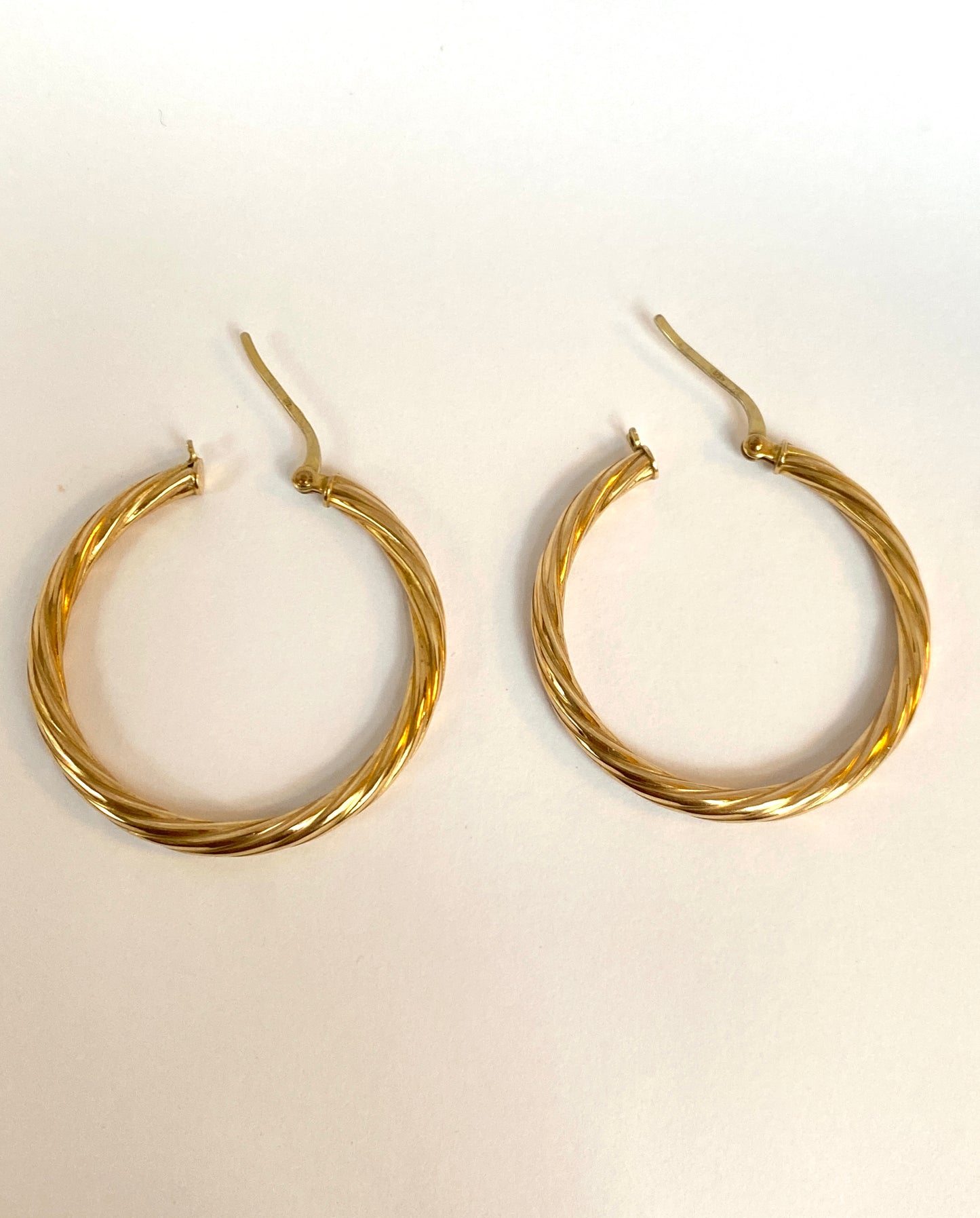 Vintage, 9ct Gold Large Twist Hoop Earrings (3.4cm x 3cm) 3.1g