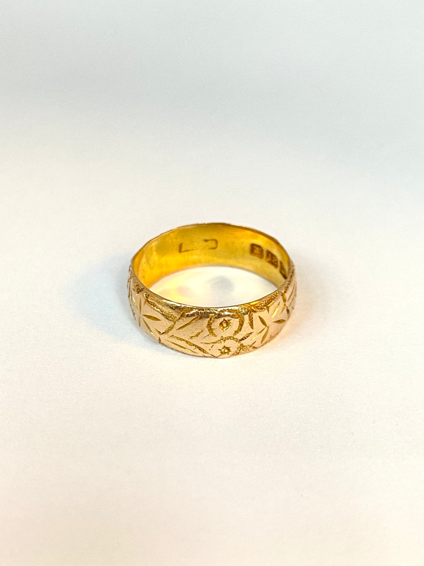 Antique, Victorian, 18ct Gold, Engraved Forget me not and Ivy Wedding /Stacking Band, Hallmarked, Chester, 1895