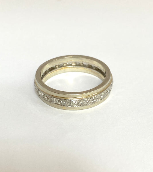 Vintage 18ct White Gold, Full Diamond Eternity Ring with 25 diamonds, totalling 3/4ct.