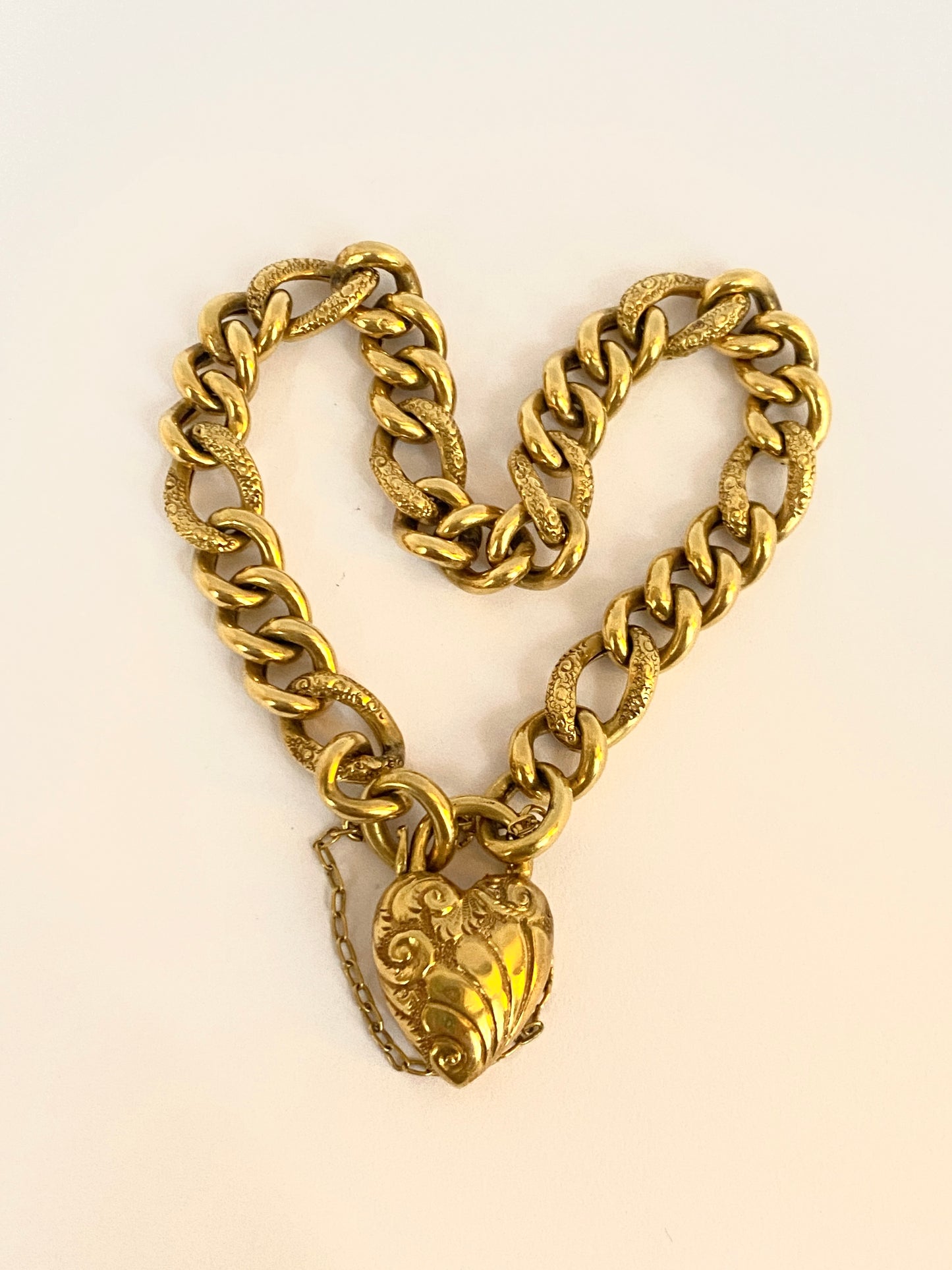 Vintage, 9ct Gold, Romantic Heart Padlock, Fancy Link Bracelet, Hallmarked 9ct Gold (12.7g)