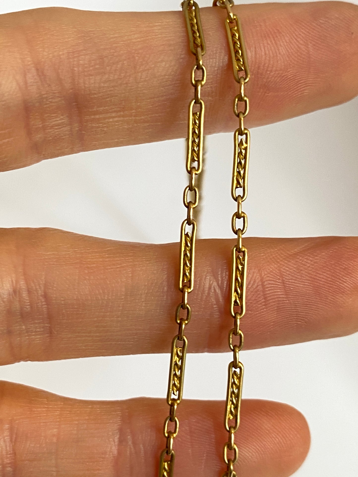 Vintage 9ct Gold Fancy Link Chain, 16 inches with barrel clasp (3.89g)