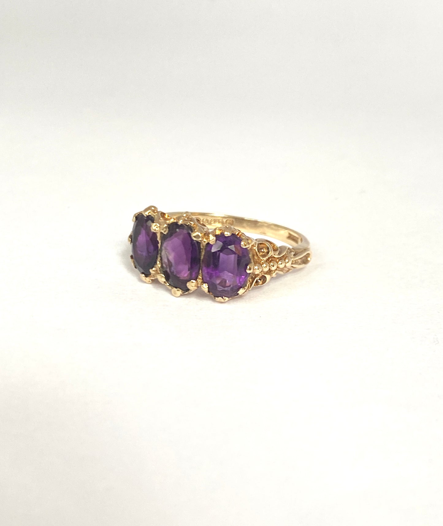 Vintage, 9ct Gold 3 Stone Amethyst Ring, Hallmarked 9ct Gold, London, 1976