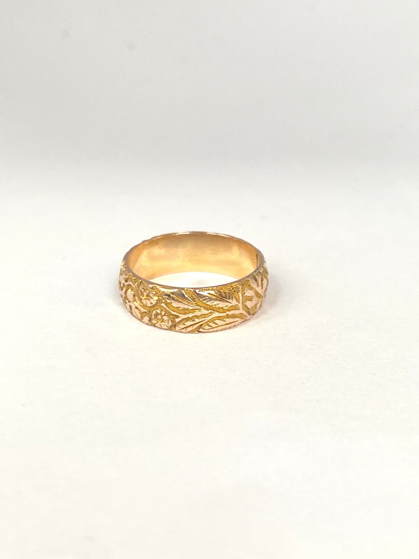 Antique, Victorian, 9ct Gold, Engraved Forget me not and Ivy Wedding /Stacking Band, Hallmarked, Birmingham, 1890