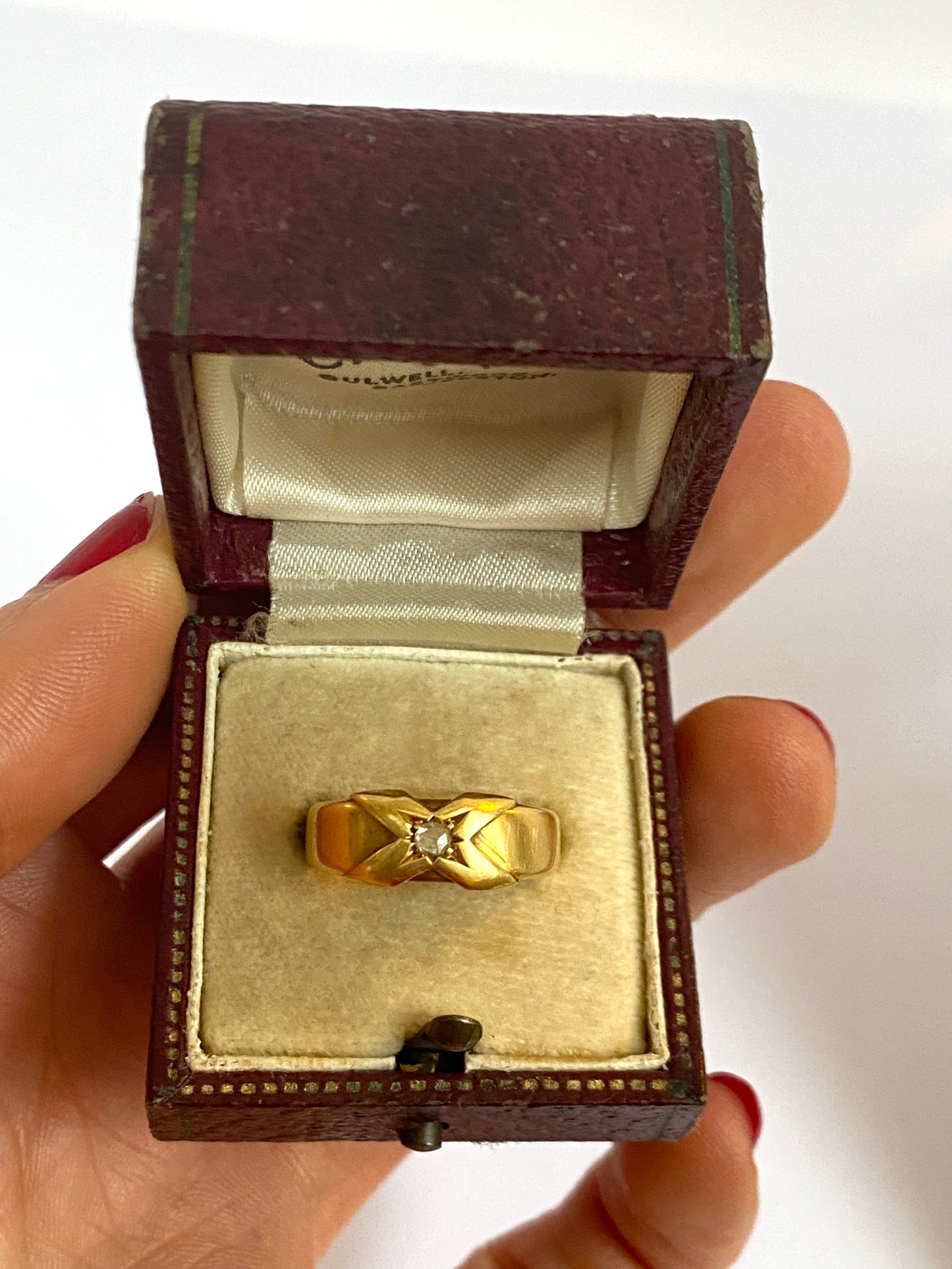 18ct Gold, Antique Diamond Keepers (Kiss) Ring