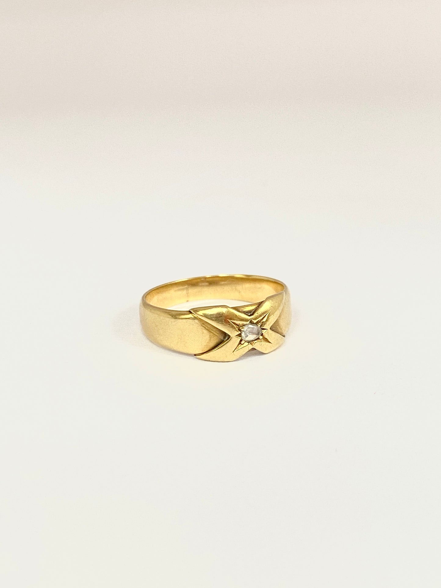 18ct Gold, Antique Diamond Keepers (Kiss) Ring