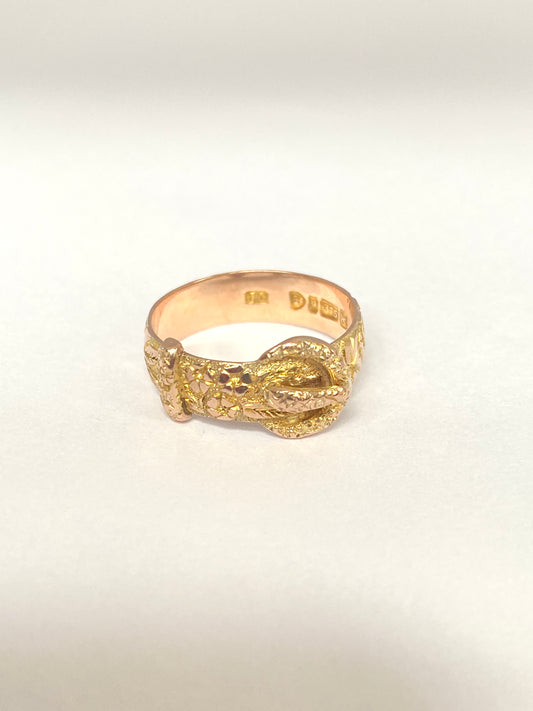 Antique, 9ct Gold Engraved Buckle Ring, Hallmarked for 9ct Gold, Chester and 1908 (3.06g)