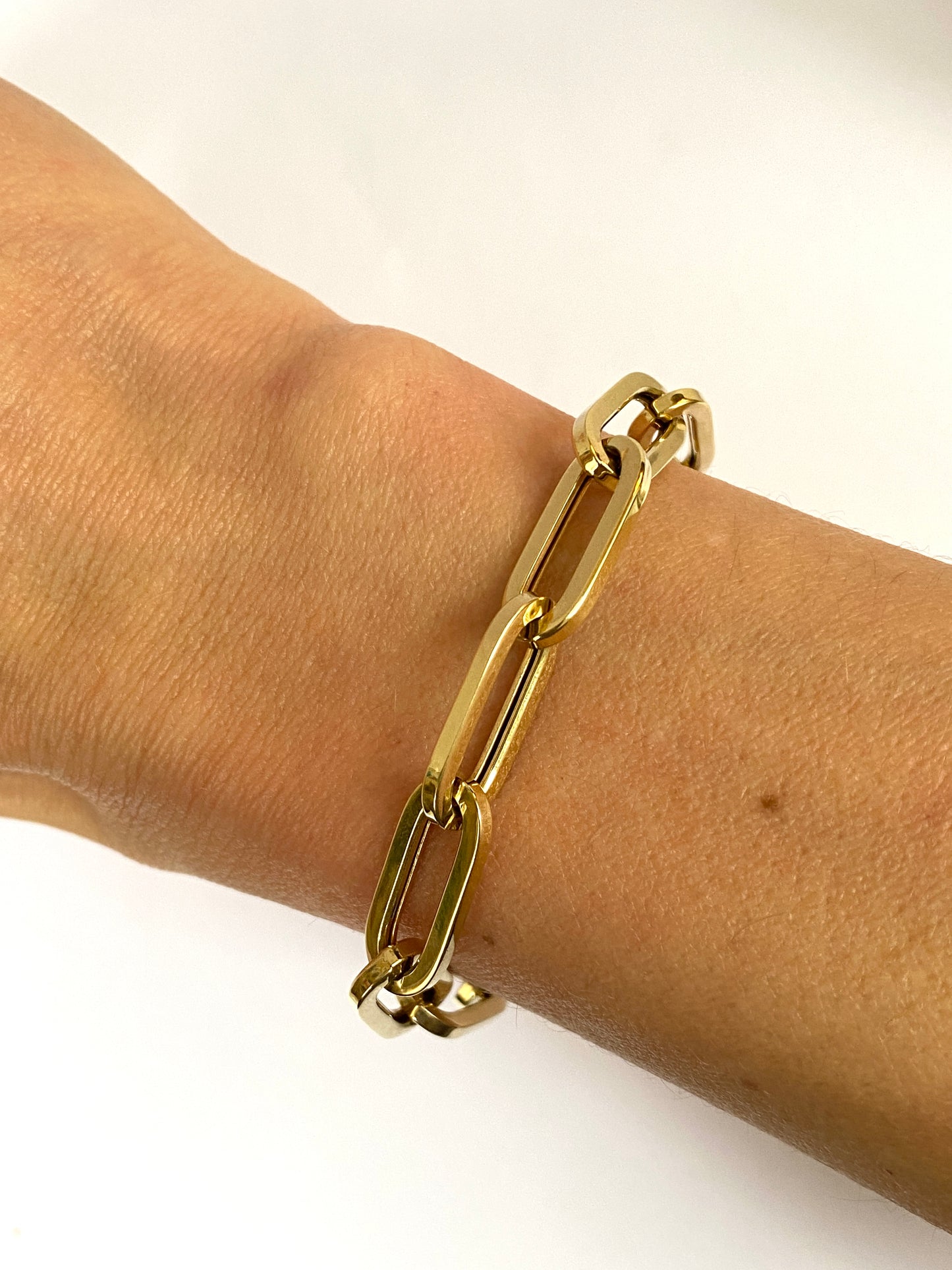 Vintage 9ct Gold Paperclip Bracelet with hidden clasp (7 inches)